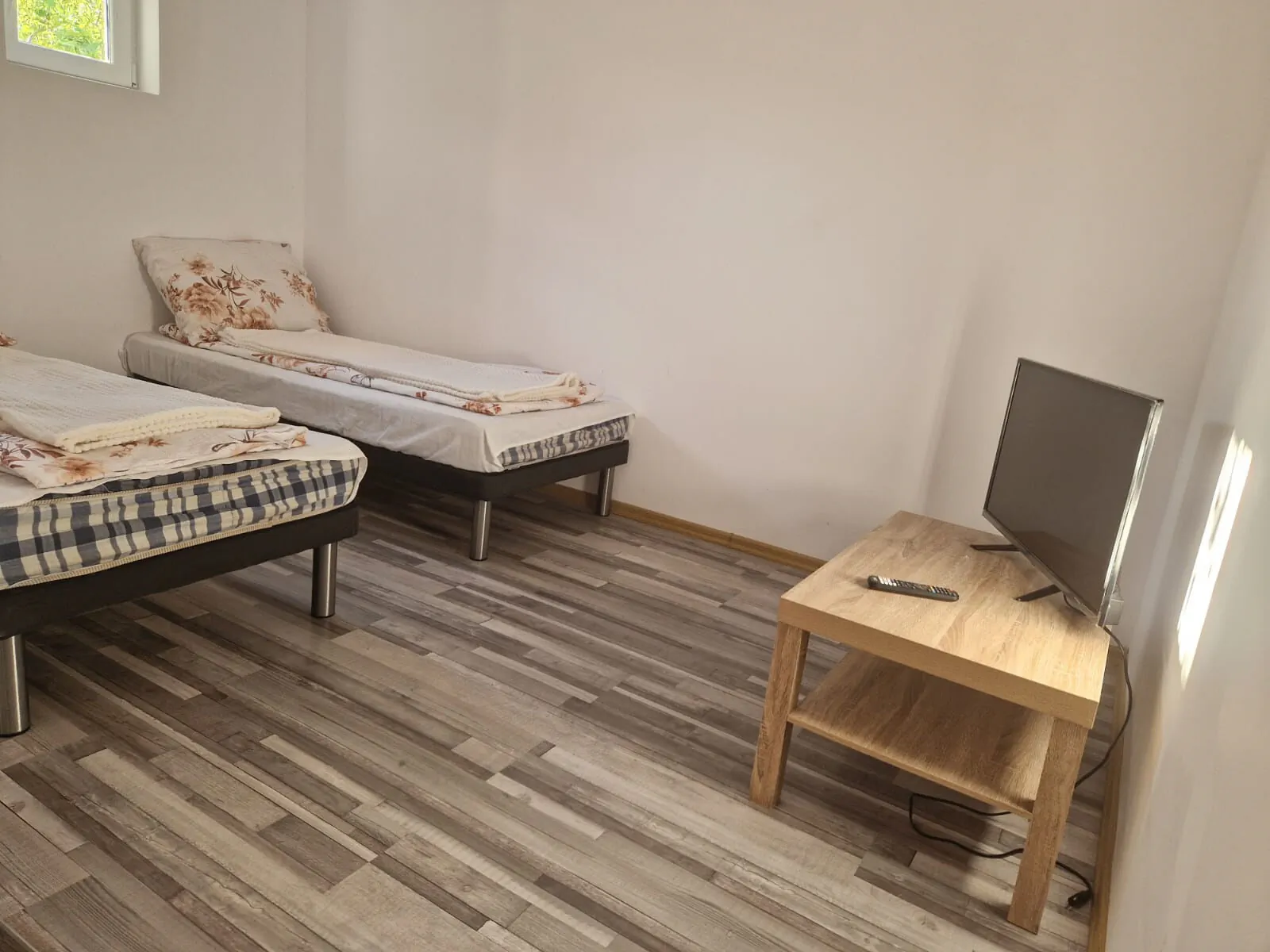 Căsuțe Strand66 Săcueni – Săcueni, România