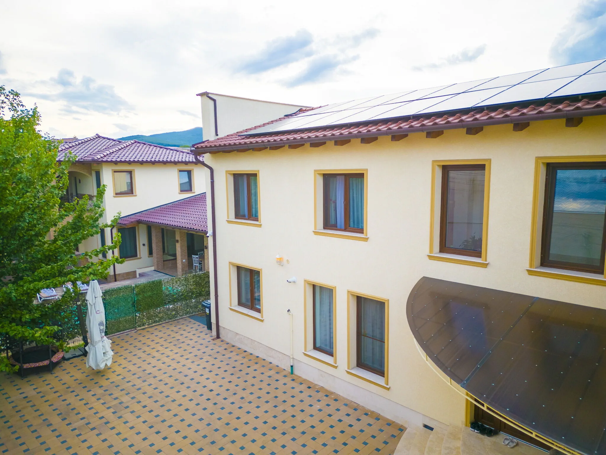 Pensiunea Casa cu Nuc Alba Iulia – Alba Iulia, România