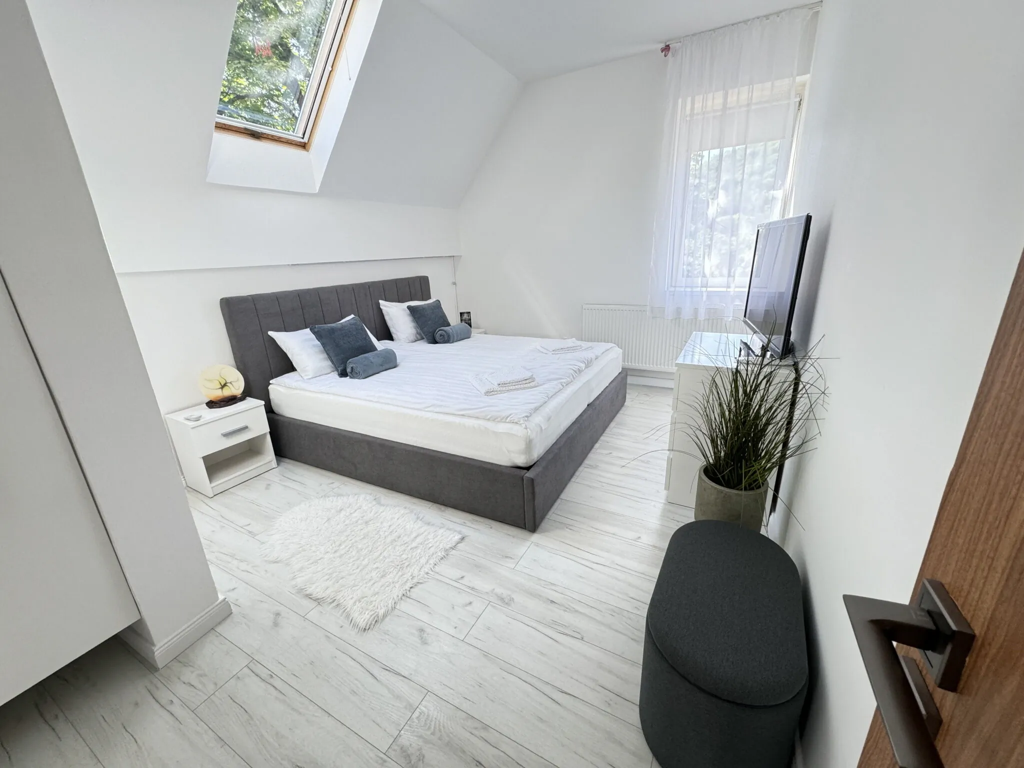 Tettye Apartman Pécs – Pécs, Ungaria
