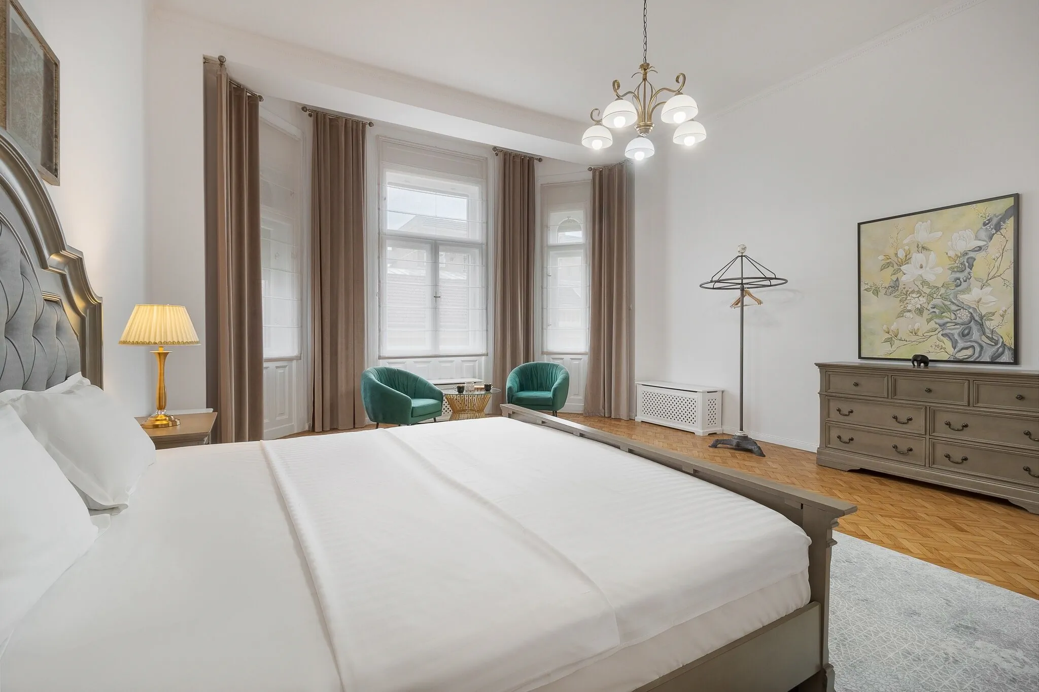 Apartament Royal Experience at Stern Palace Oradea - foto 5