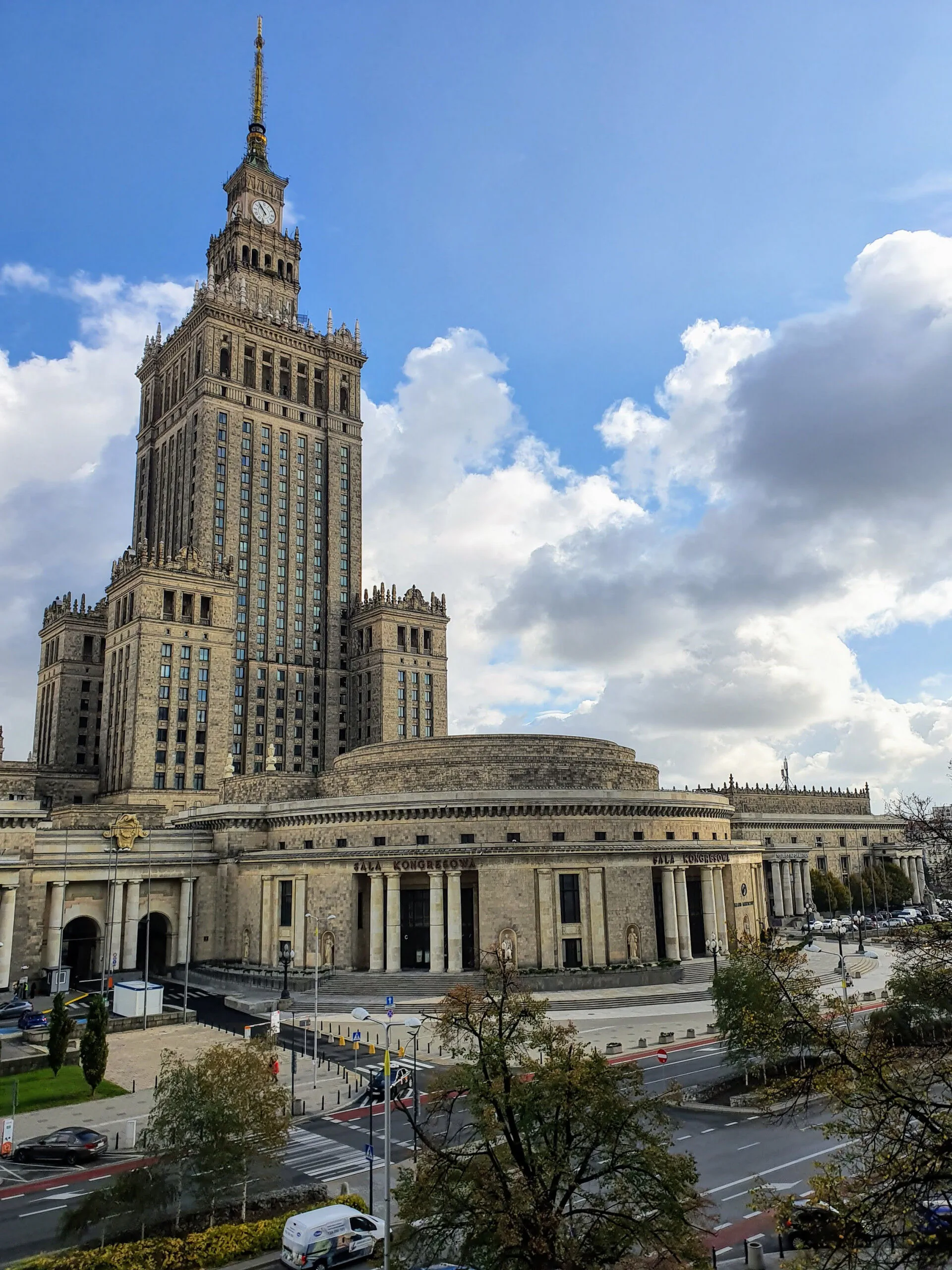 #Emilii Plater 47/9 – Varșovia, Polonia