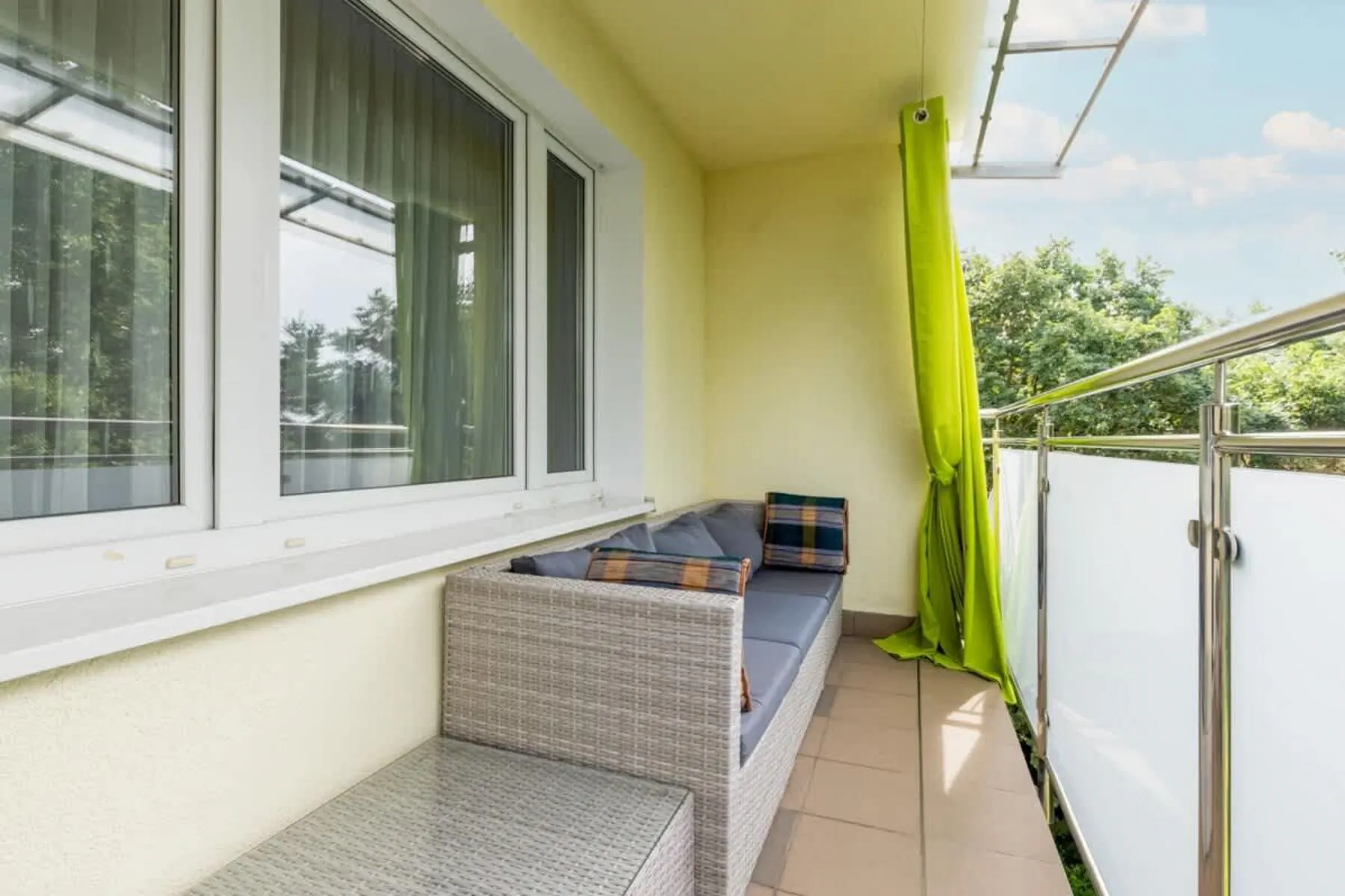 Stylowy Apartament z Balkonem | 200 m od Plaży - foto 5