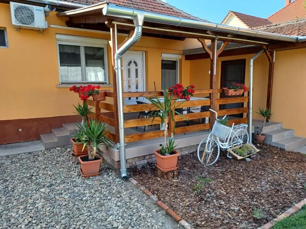 Junior Apartman Gyula  – Giula, Ungaria