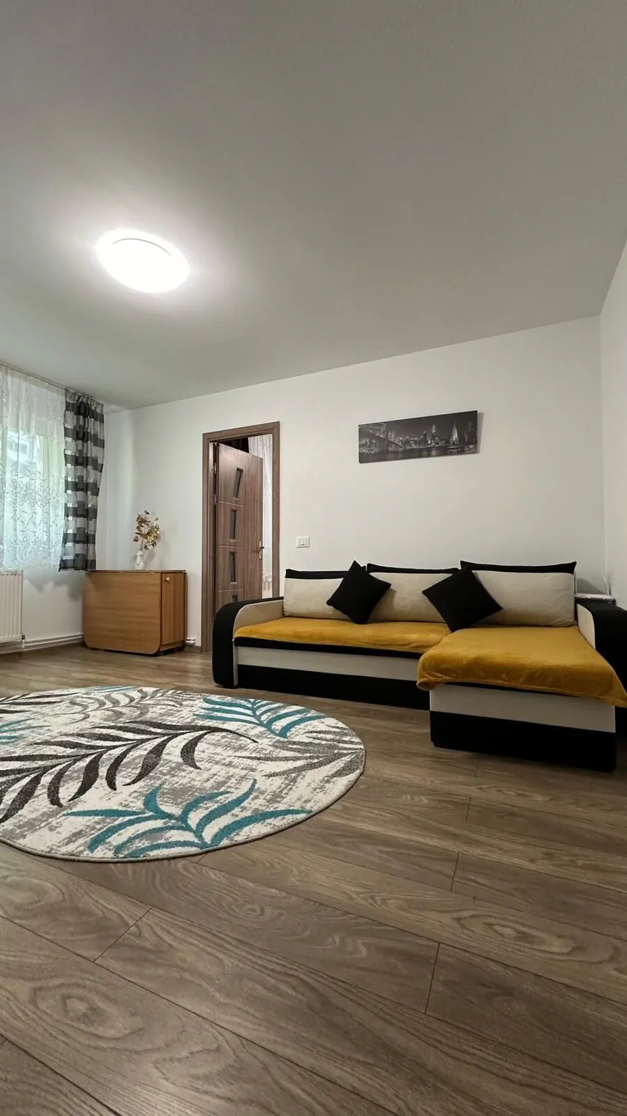 Alice Apartment Roman – Roman, România