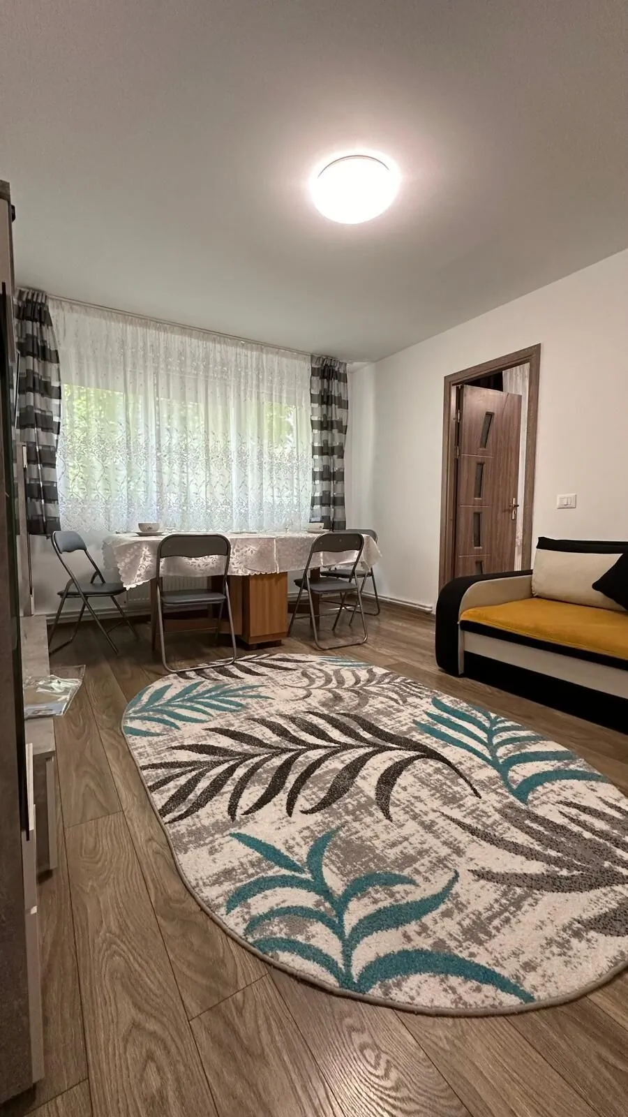 Alice Apartment Roman – Roman, România