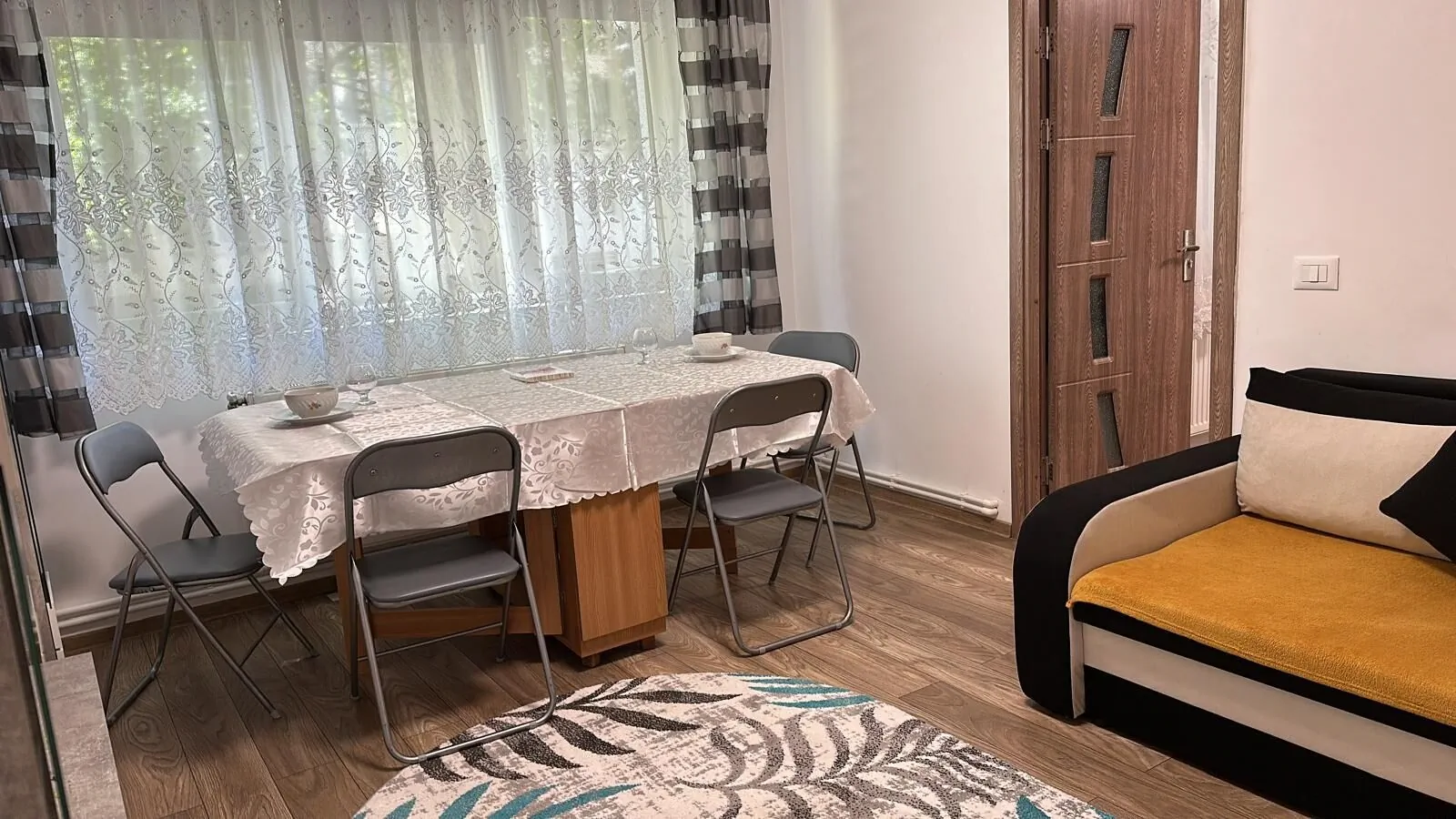 Alice Apartment Roman – Roman, România