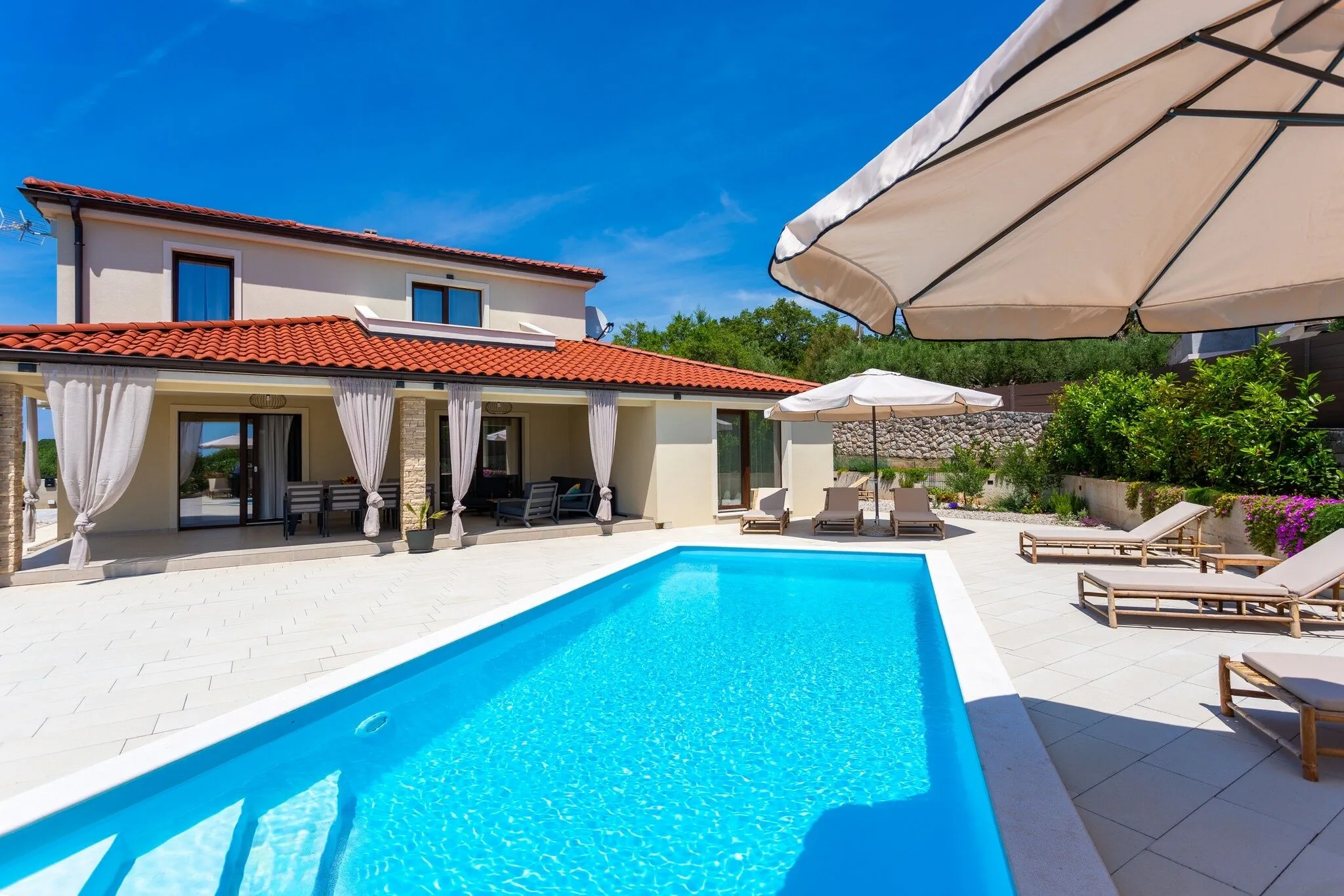 Villa Loni Bajčići - foto 1