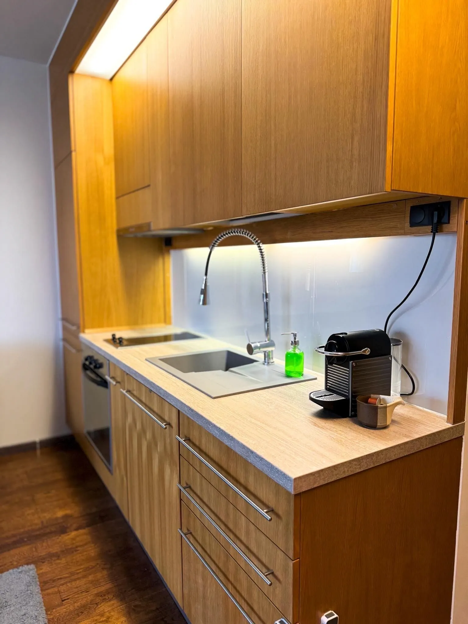 BL Yacht Club Art Apartman A20 Balatonlelle – Balatonlelle, Ungaria