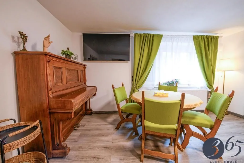 365 Guest House Hunedoara – Hunedoara, România