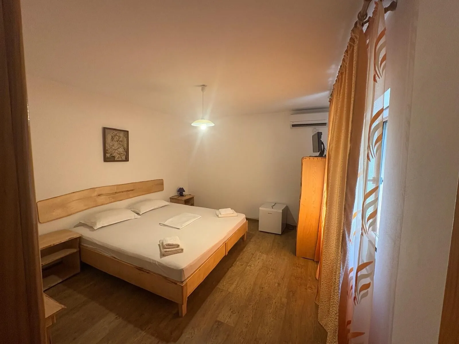 Casa cu Smochine Sviniţa – Sviniţa, România