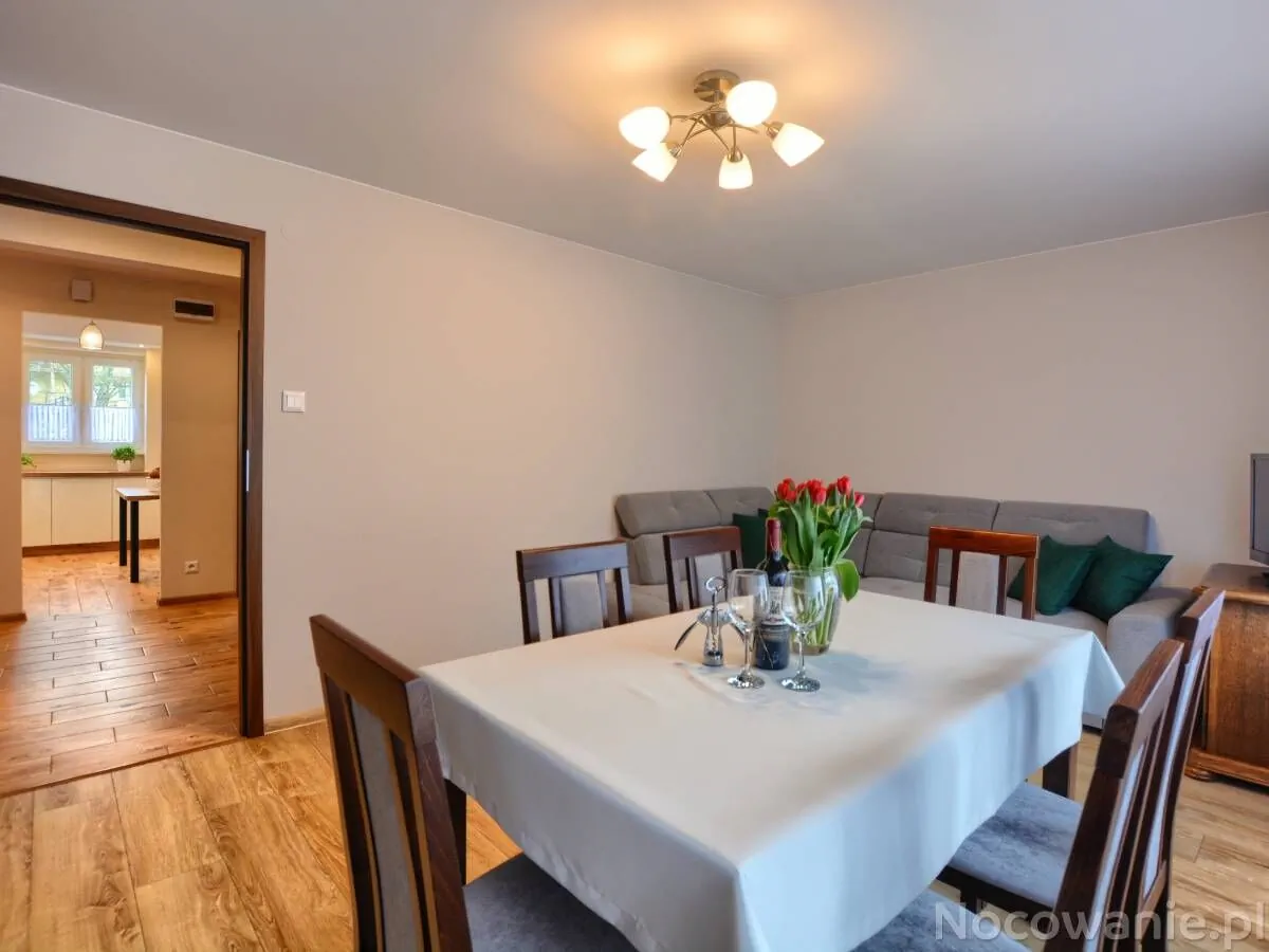 Apartament Zielony Zakątek Ustrzyki Dolne – Ustrzyki Dolne, Polsko