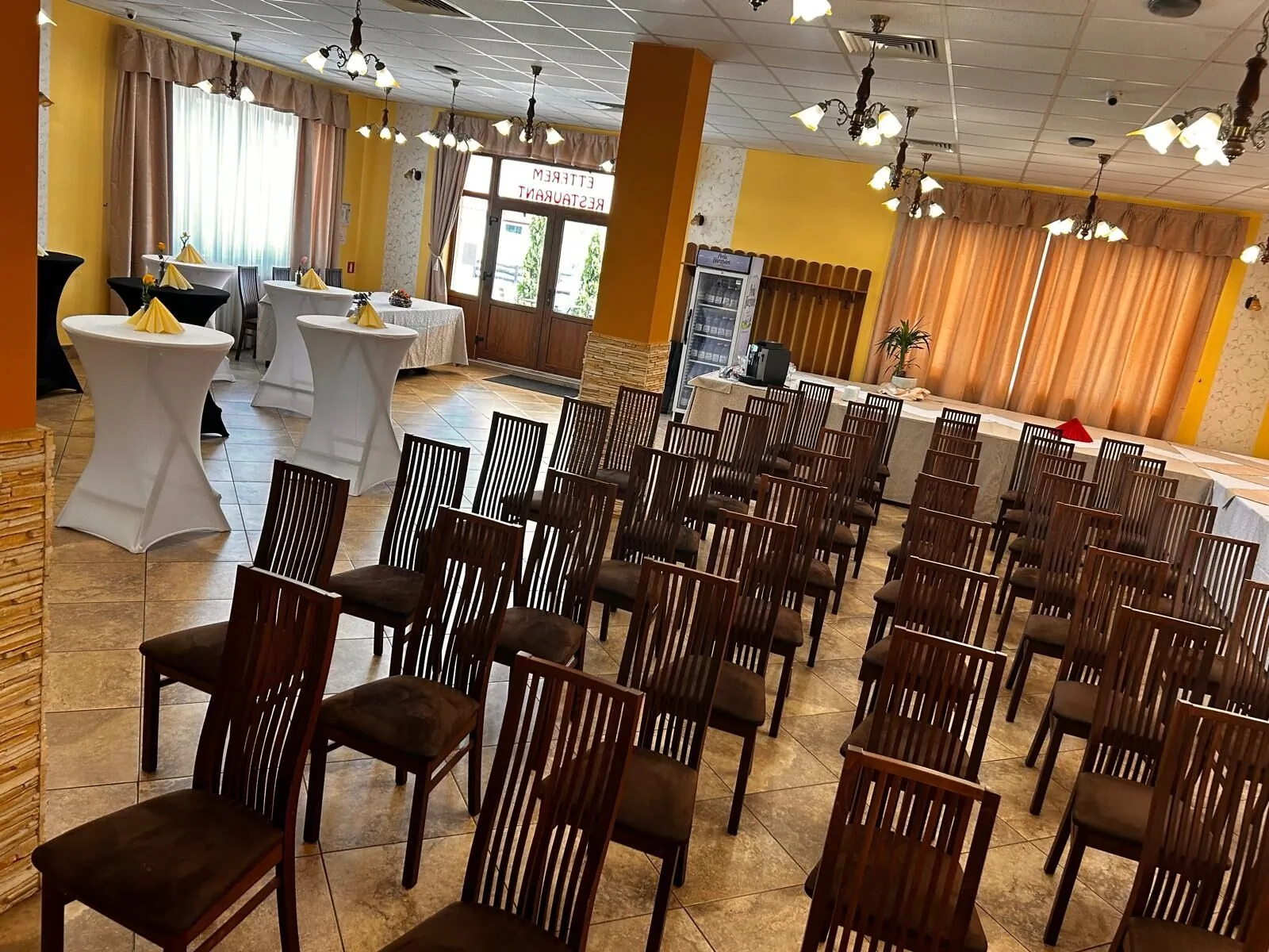 H&T Pension Restaurant Sâncrăieni – Sâncrăieni, România