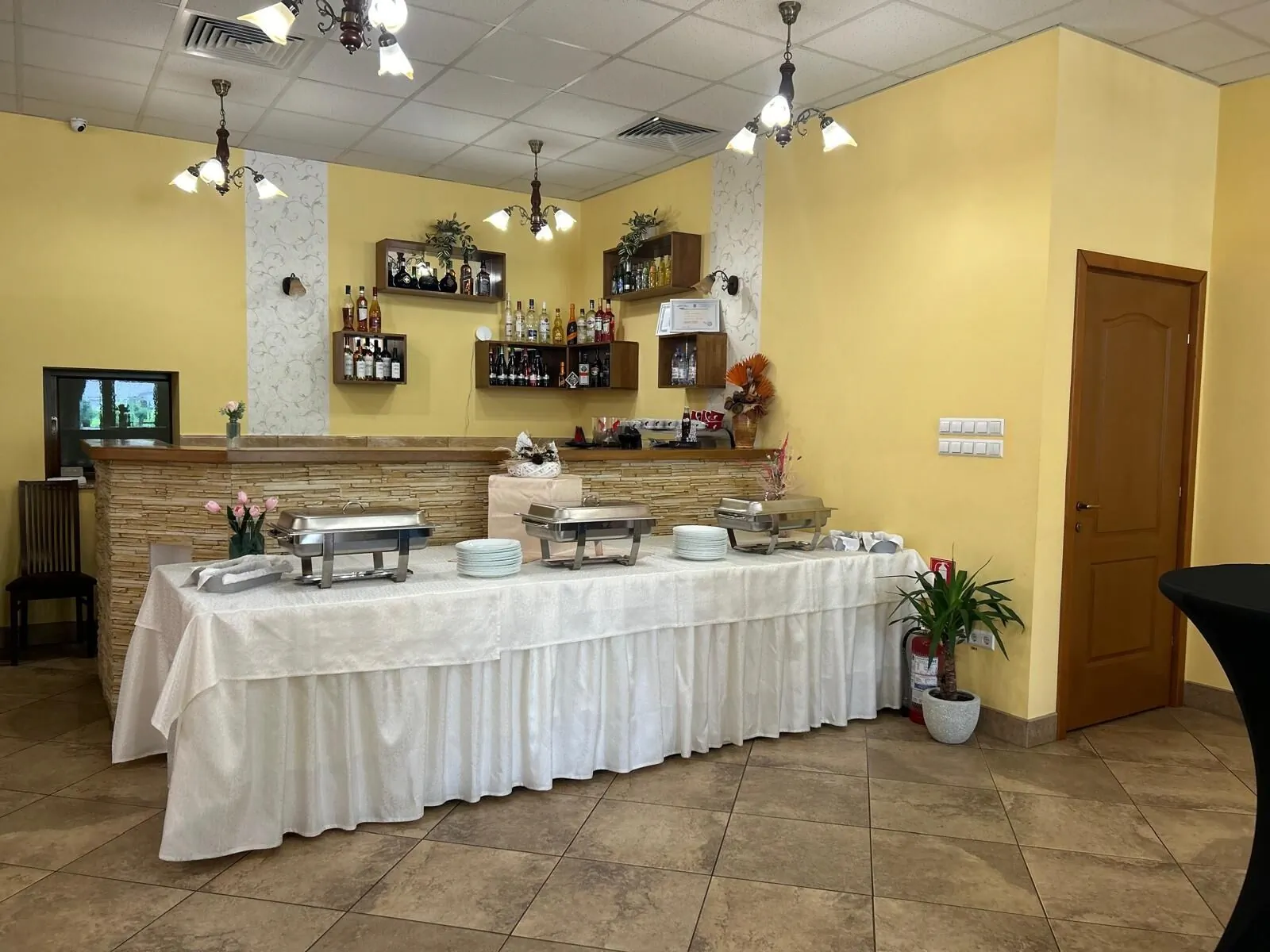 H&T Pension Restaurant Sâncrăieni – Sâncrăieni, România