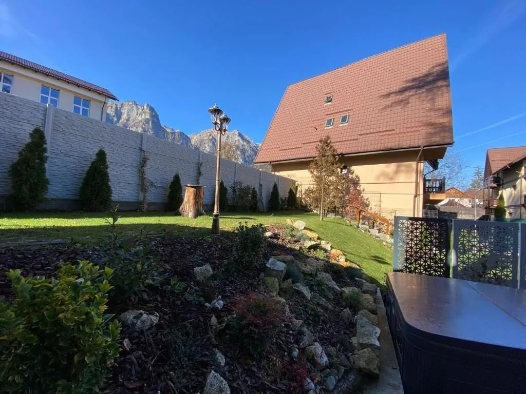 Pensiunea Royal Inn Bușteni Adults Only – Buşteni, România