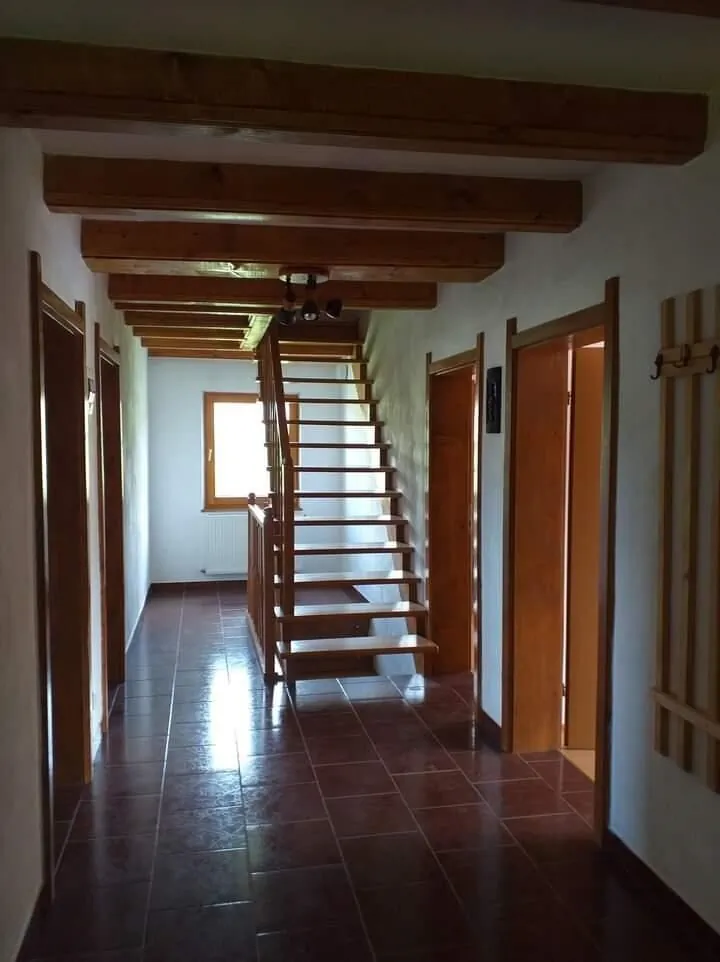 Alpesi kulcsos ház Izvoru Mureșului – Izvoru Mureșului, România