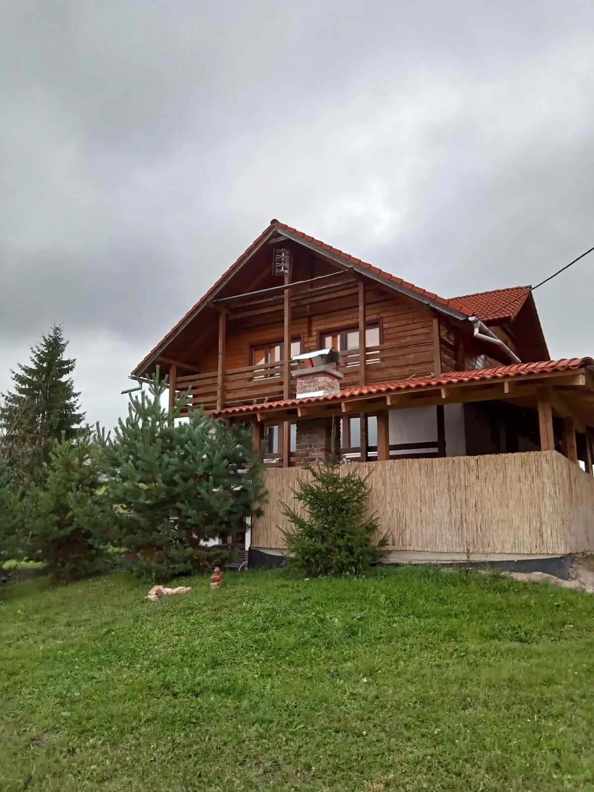 Alpesi kulcsos ház Izvoru Mureșului – Izvoru Mureșului, România