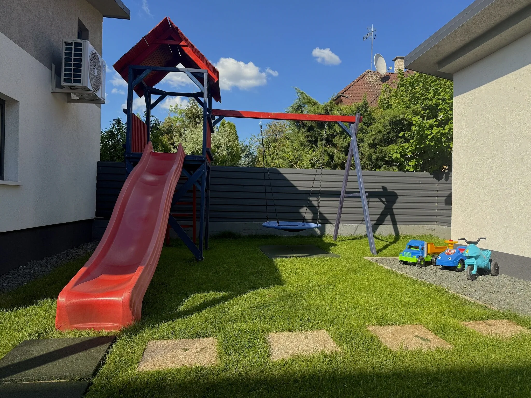 Családi Kikötő Apartmanház Gyula – Giula, Ungaria