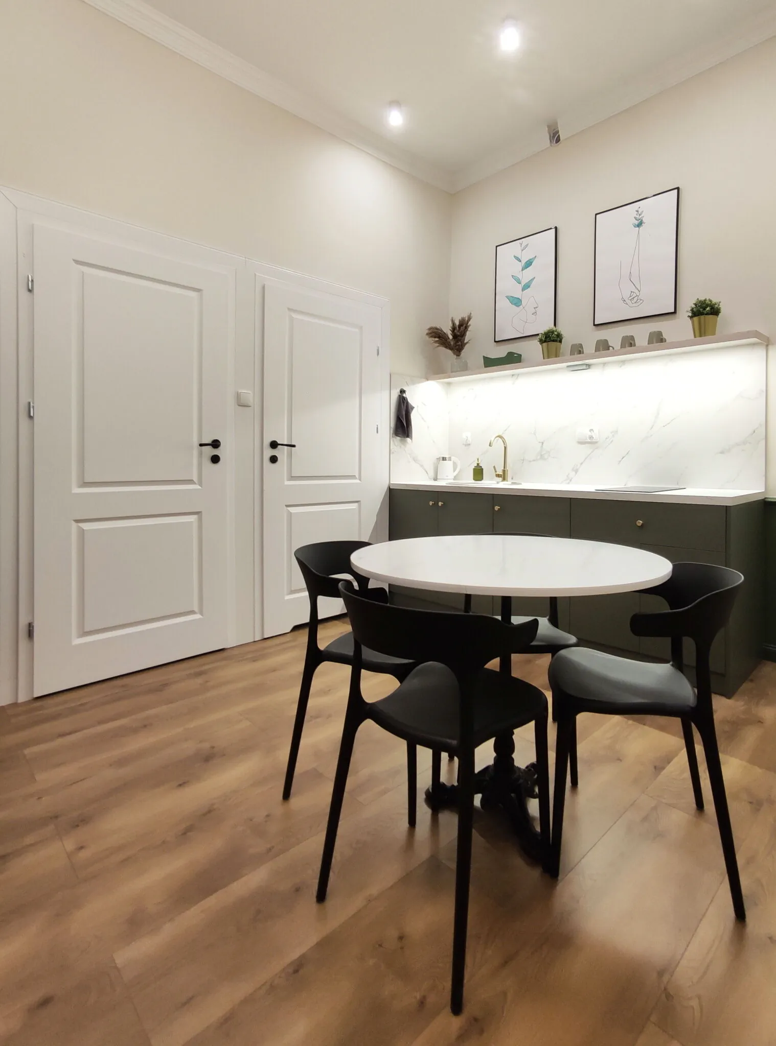 P67 Apartments – Łódź, Polska