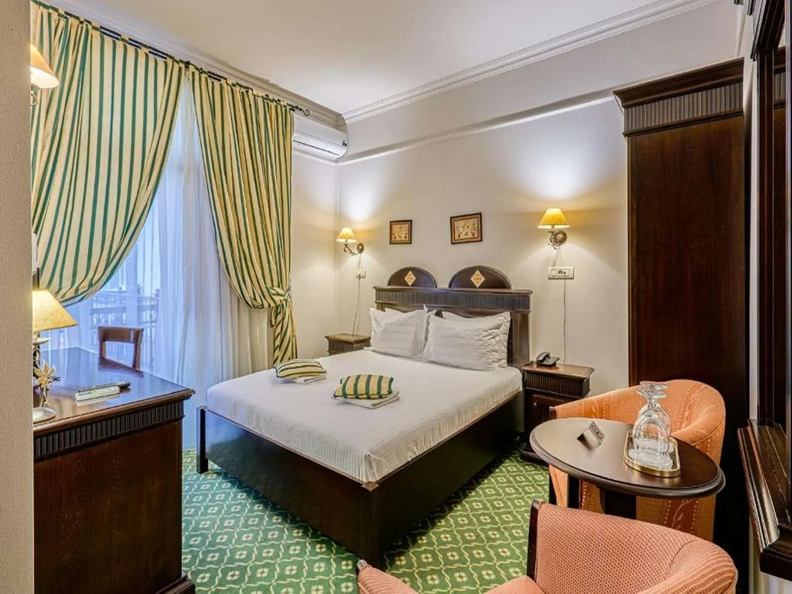 Hotel Classico Timișoara - foto 1