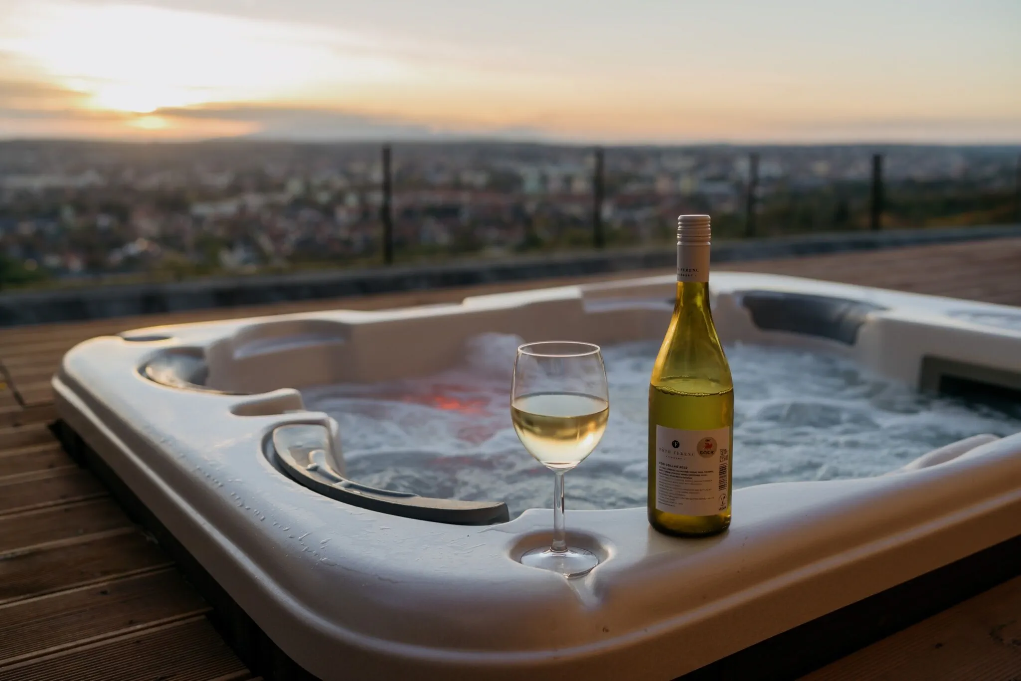 Feelmore Tiny House Eger – Eger, Ungaria
