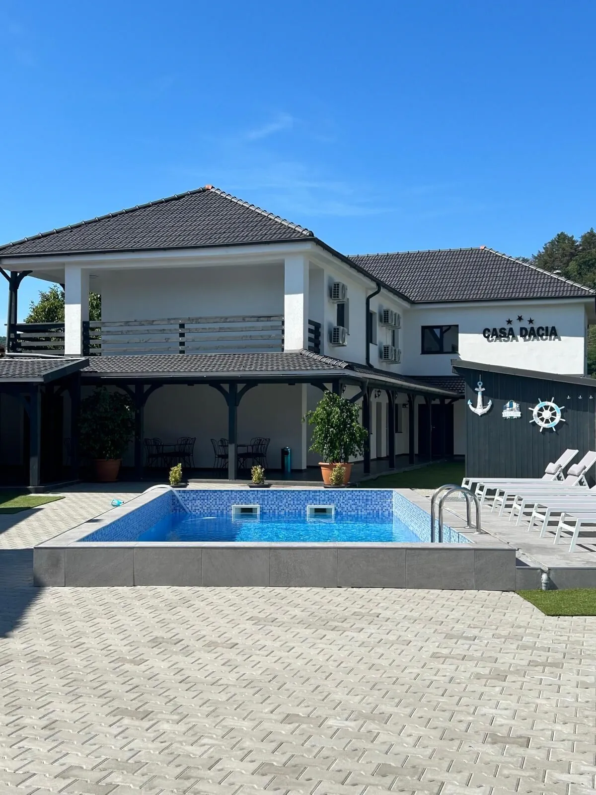 Casa Dacia Eşelniţa – Eşelniţa, România