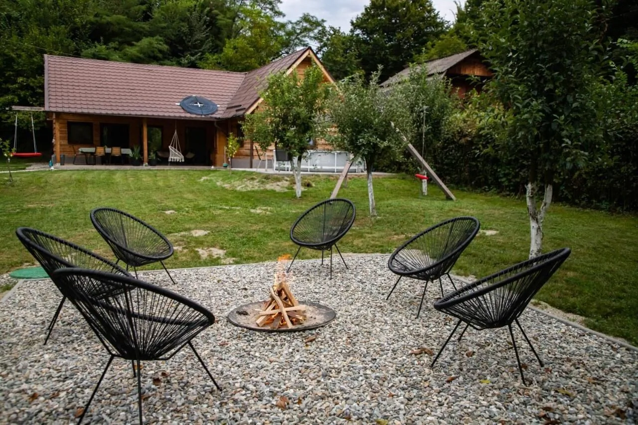 ADORA River Retreat Avrig – Avrig, România