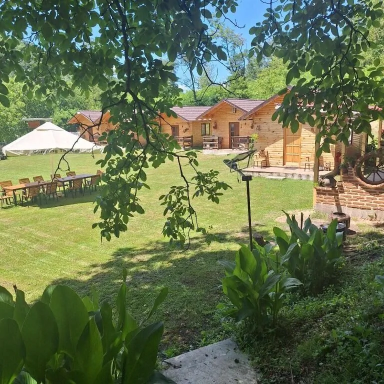 Camping Thobias Boşorod – Boşorod, România