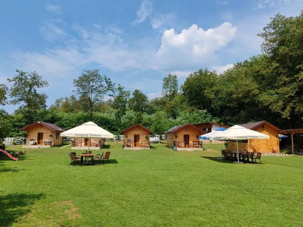 Camping Thobias Boşorod – Boşorod, România