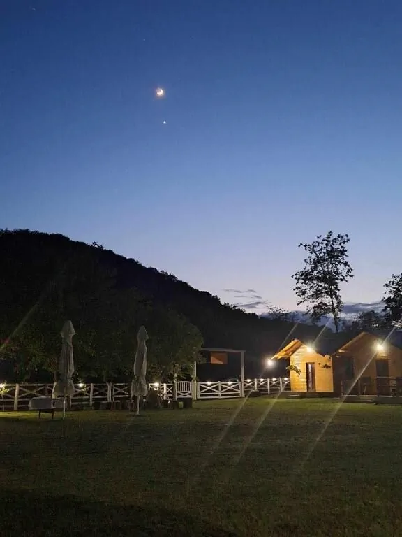 Camping Thobias Boşorod – Boşorod, România