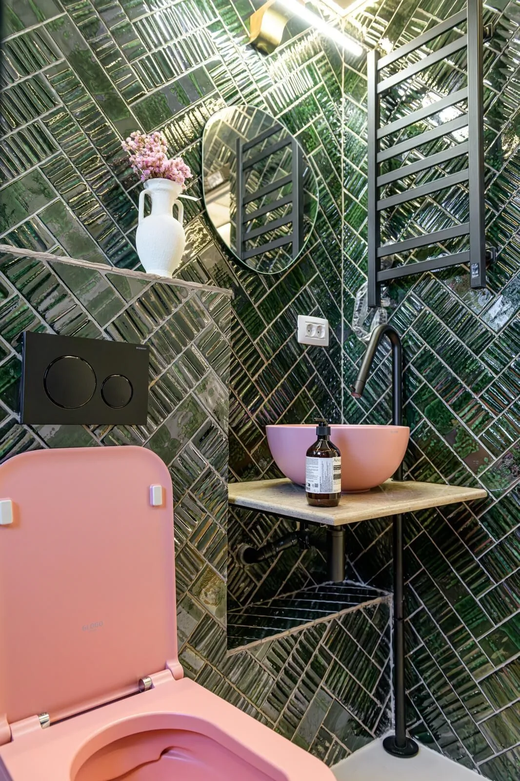 Nishani 5 Stars Boutique Motel București – București, România