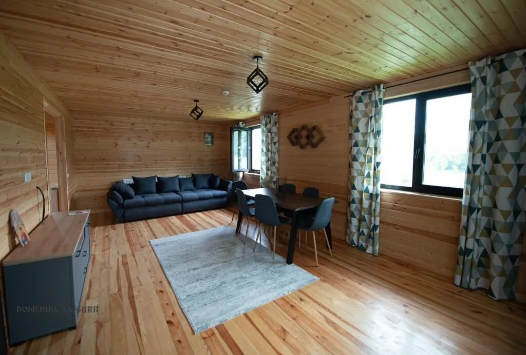 Cabana Domeniul Măgura Moineşti – Moineşti, România