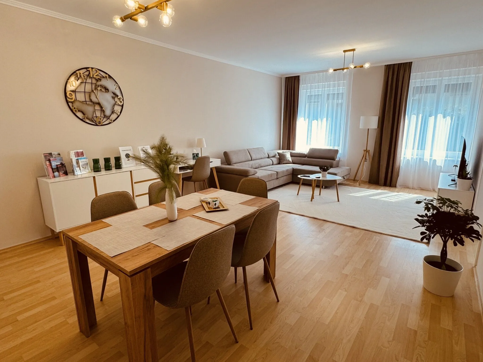 Európa Apartman Békéscsaba – Bichișciaba, Ungaria