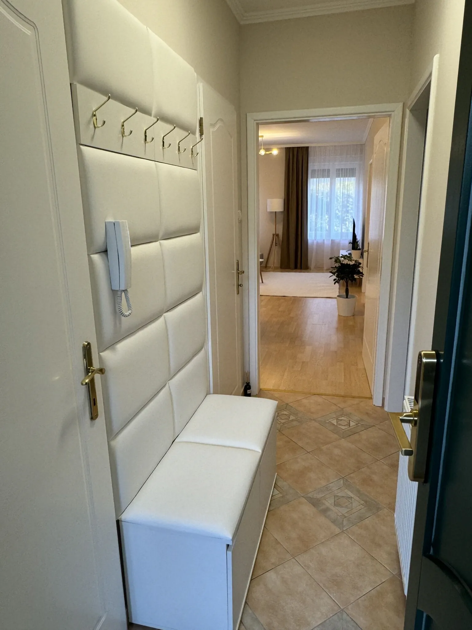 Európa Apartman Békéscsaba – Bichișciaba, Ungaria