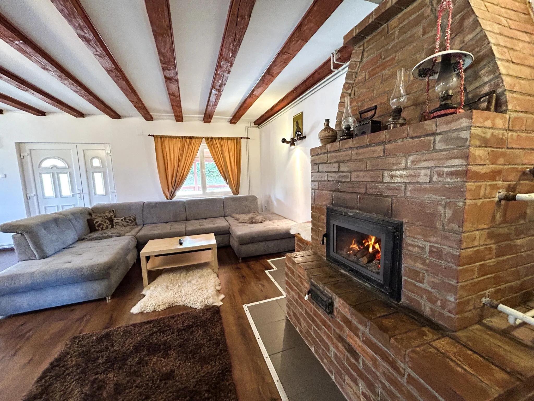 Cabana B&C Mountain Retreat Beliș – Beliş, România