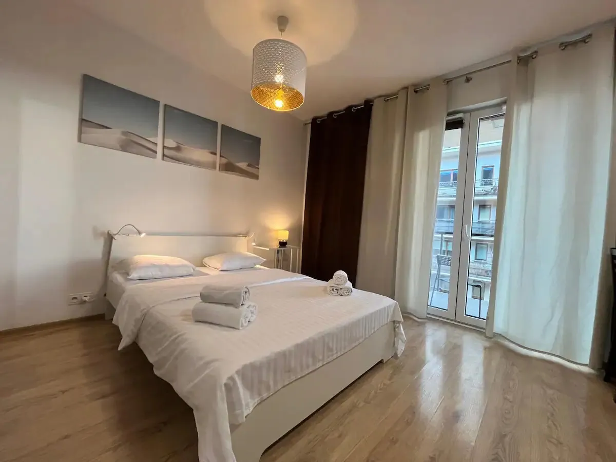 Studio Okrzei Praga 48 – Warszawa, Polska