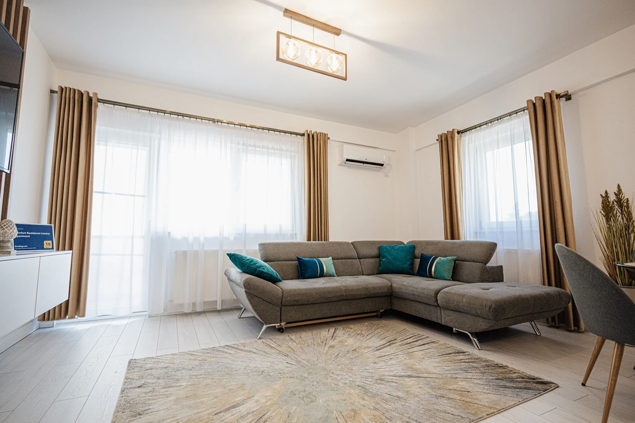 Comfort Luxury Apartment near Romanescu Park Craiova - foto 7