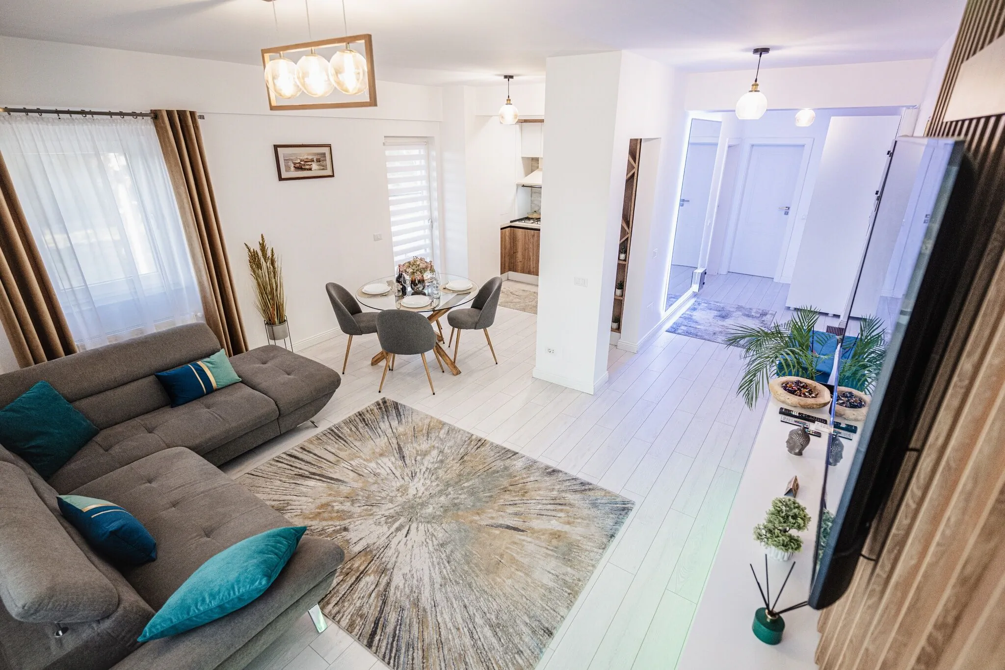 Comfort Luxury Apartment near Romanescu Park Craiova - foto 1