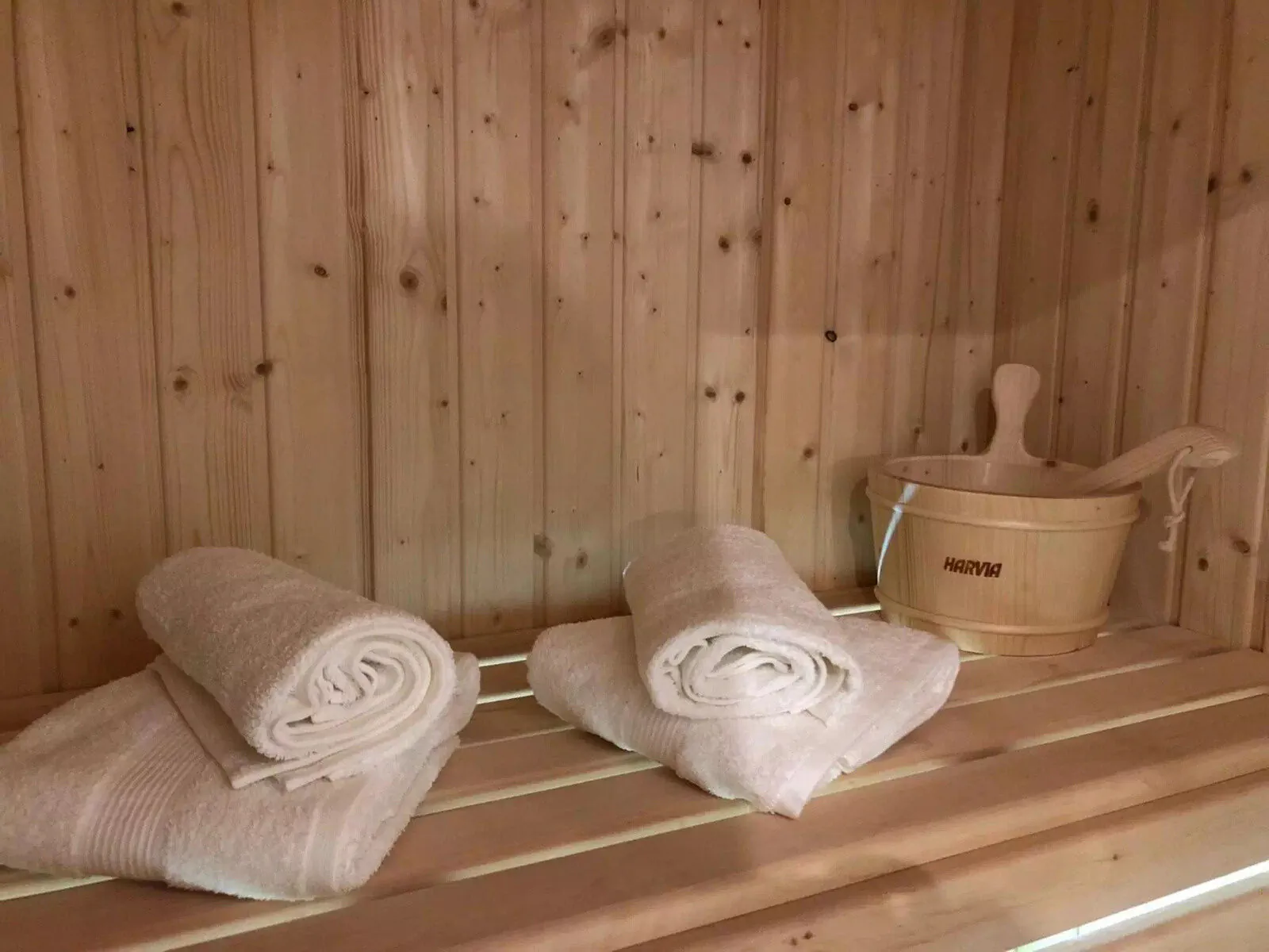 Family & Business Sauna Apartments No2 Leśny nad Zalewem – Cedzyna, Polska