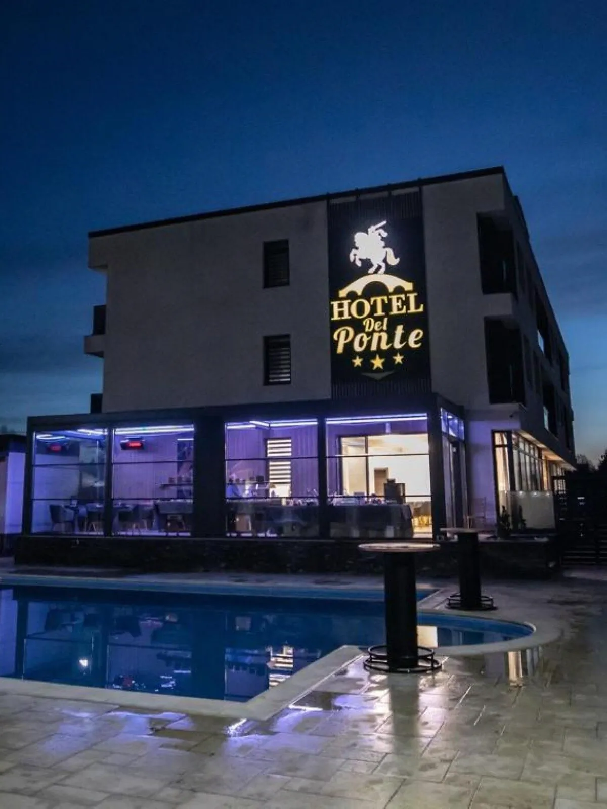 Hotel Del Ponte Târgoviște – Târgoviște, România