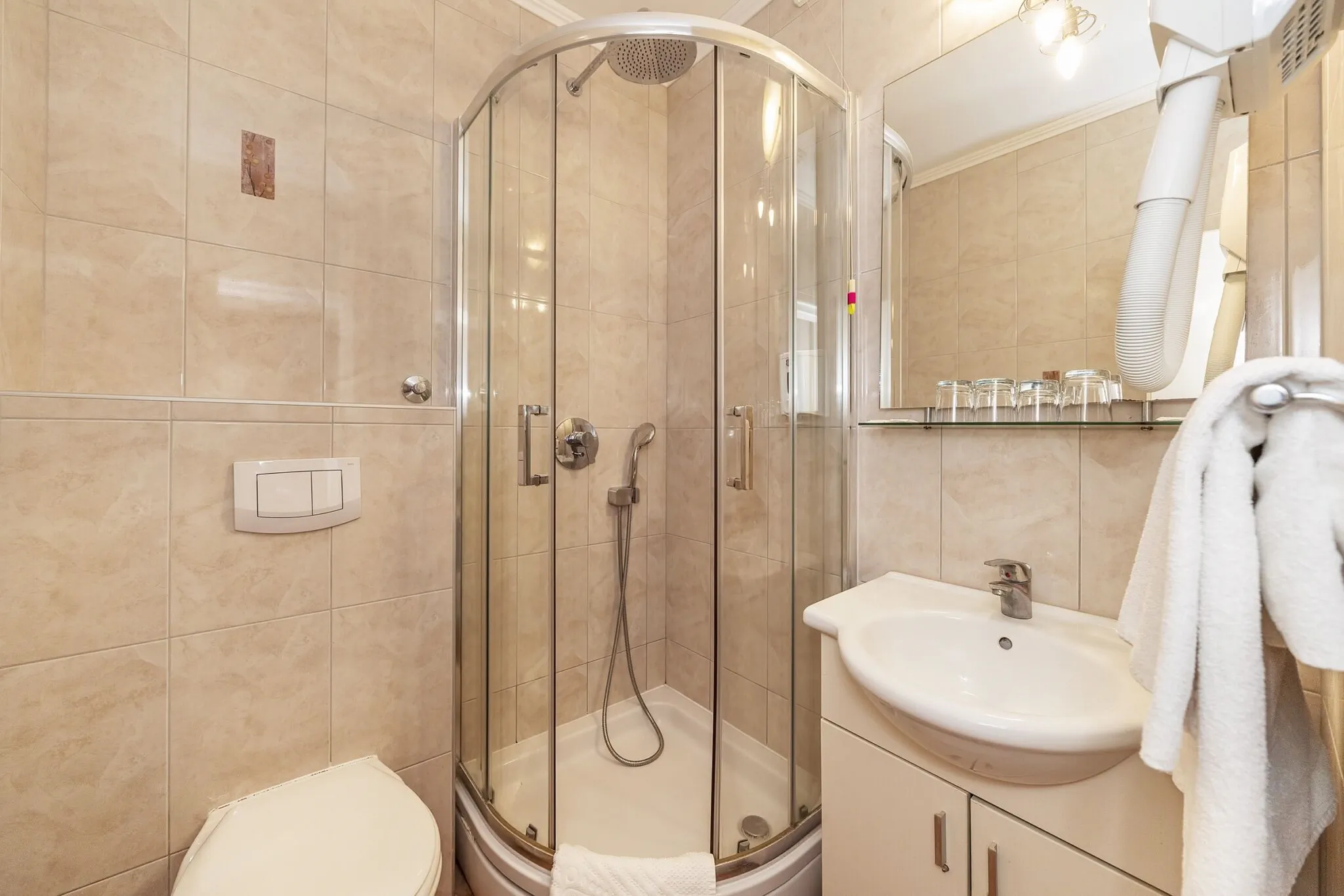 Hotel Omorika***, Punat – Krk, Croația