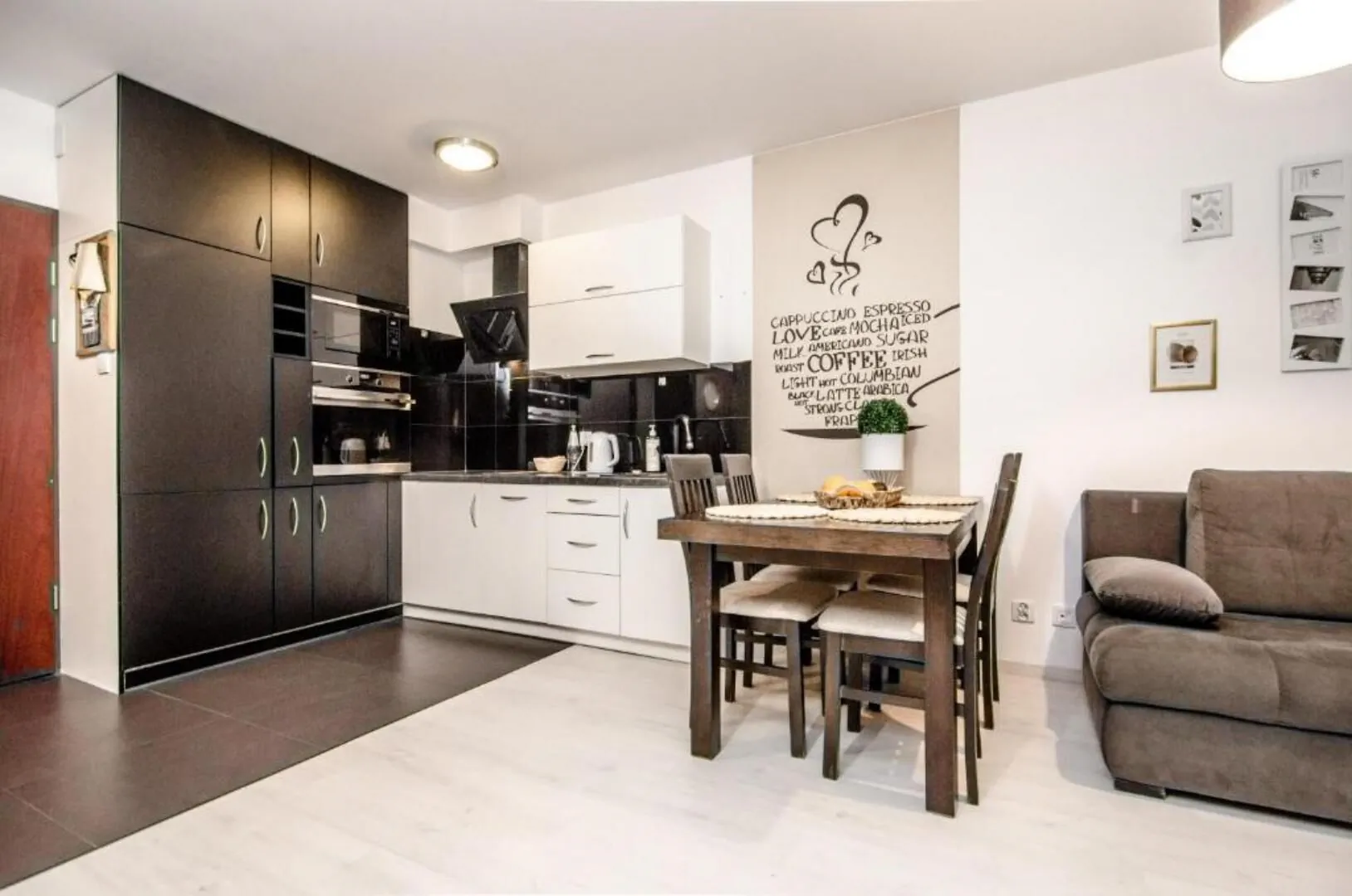 Apartament z Ogródkiem - Alldayholiday – Kołobrzeg, Polska
