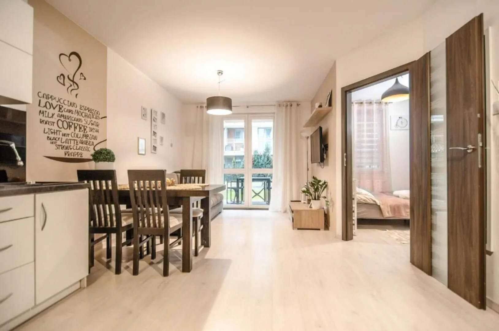 Apartament z Ogródkiem - Alldayholiday – Kołobrzeg, Polska
