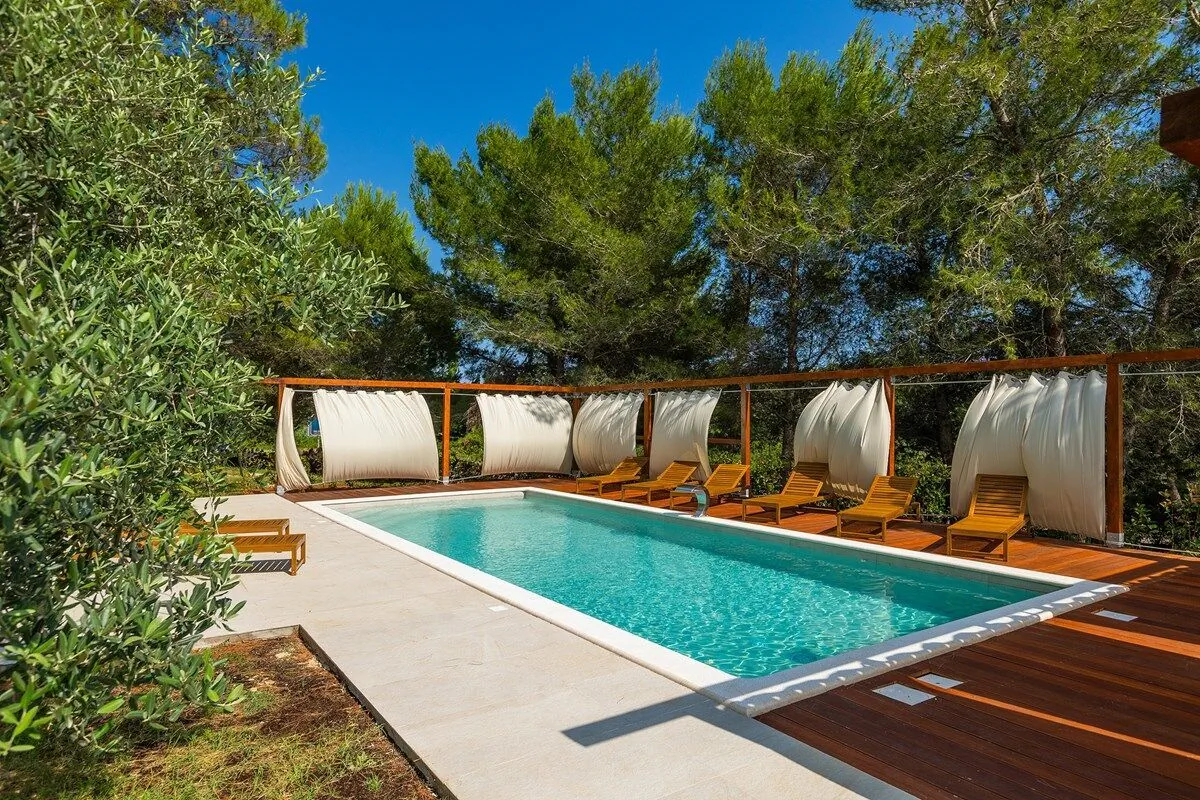 Villa Black and White Pula – Pula, Chorwacja