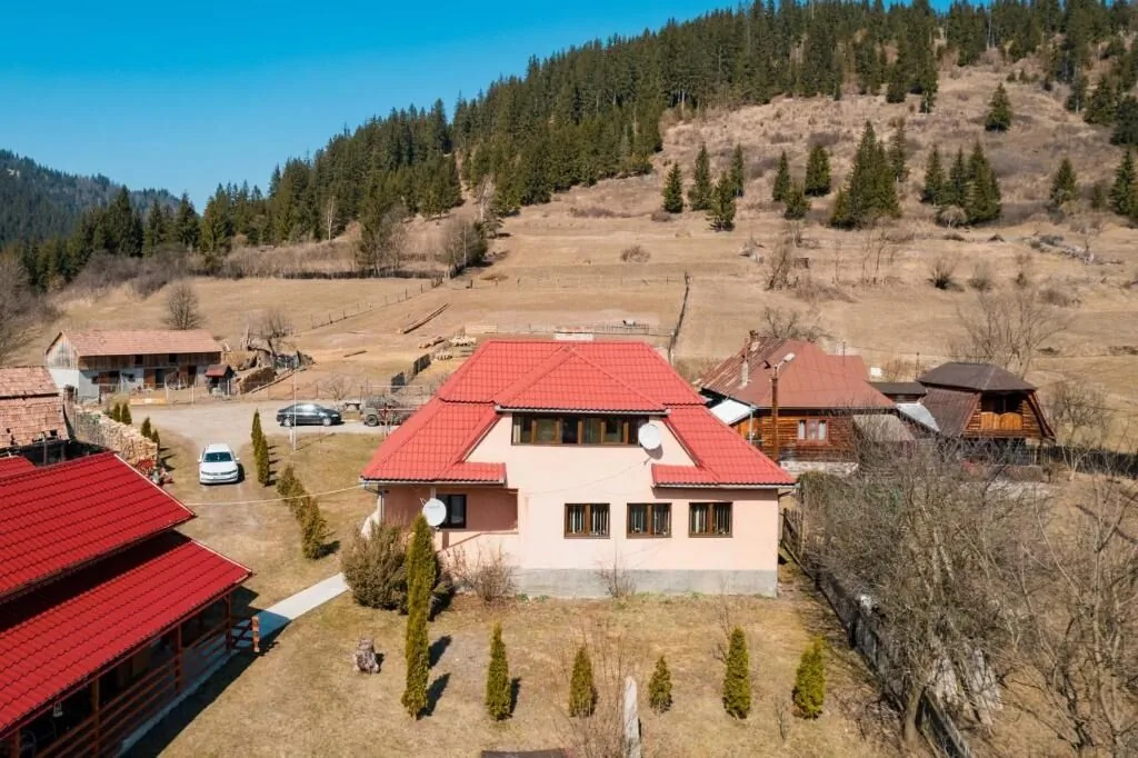 Cazare La Nea Marin Stânceni - foto 1