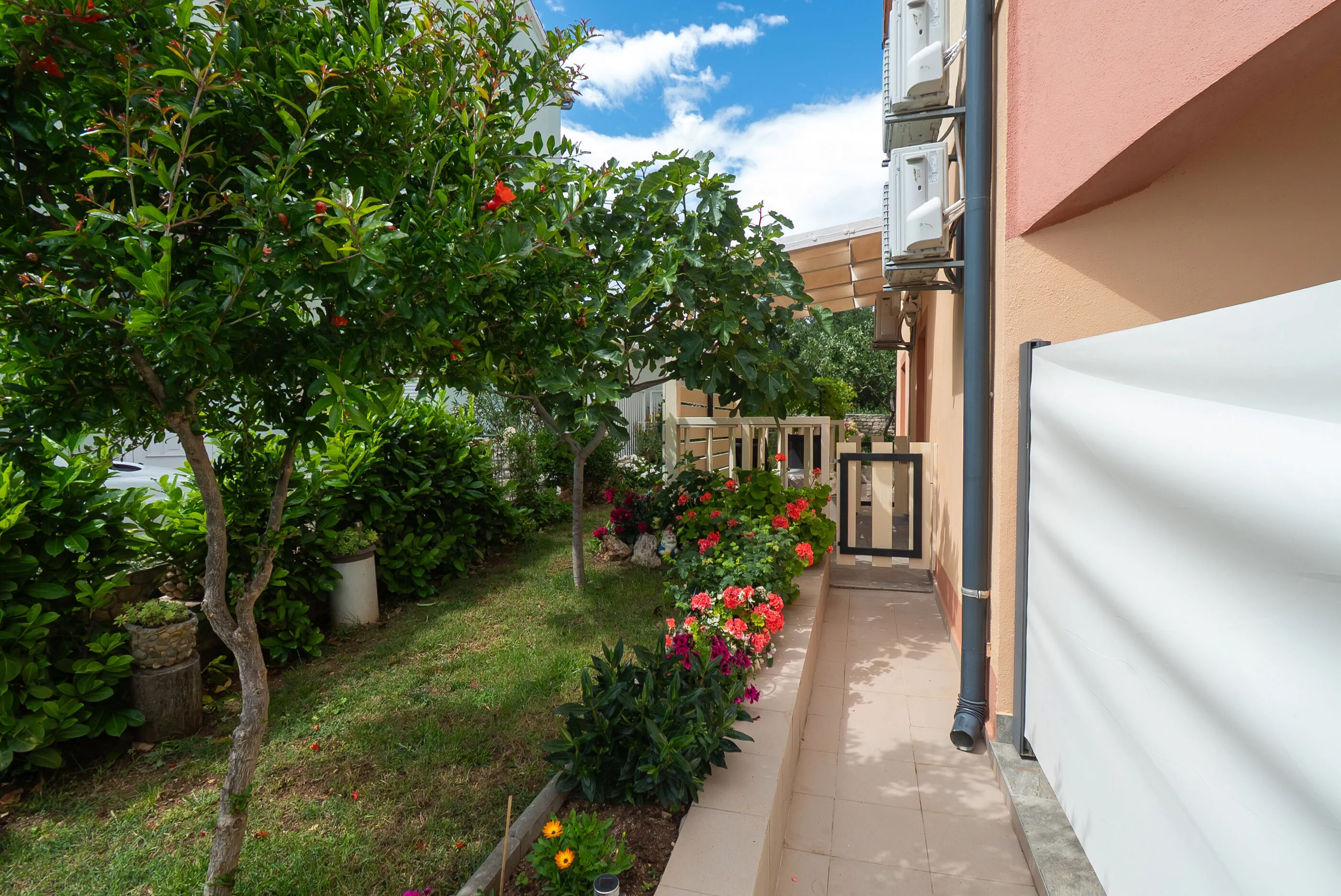 Apartments Jak Vodice – Vodice, Croația