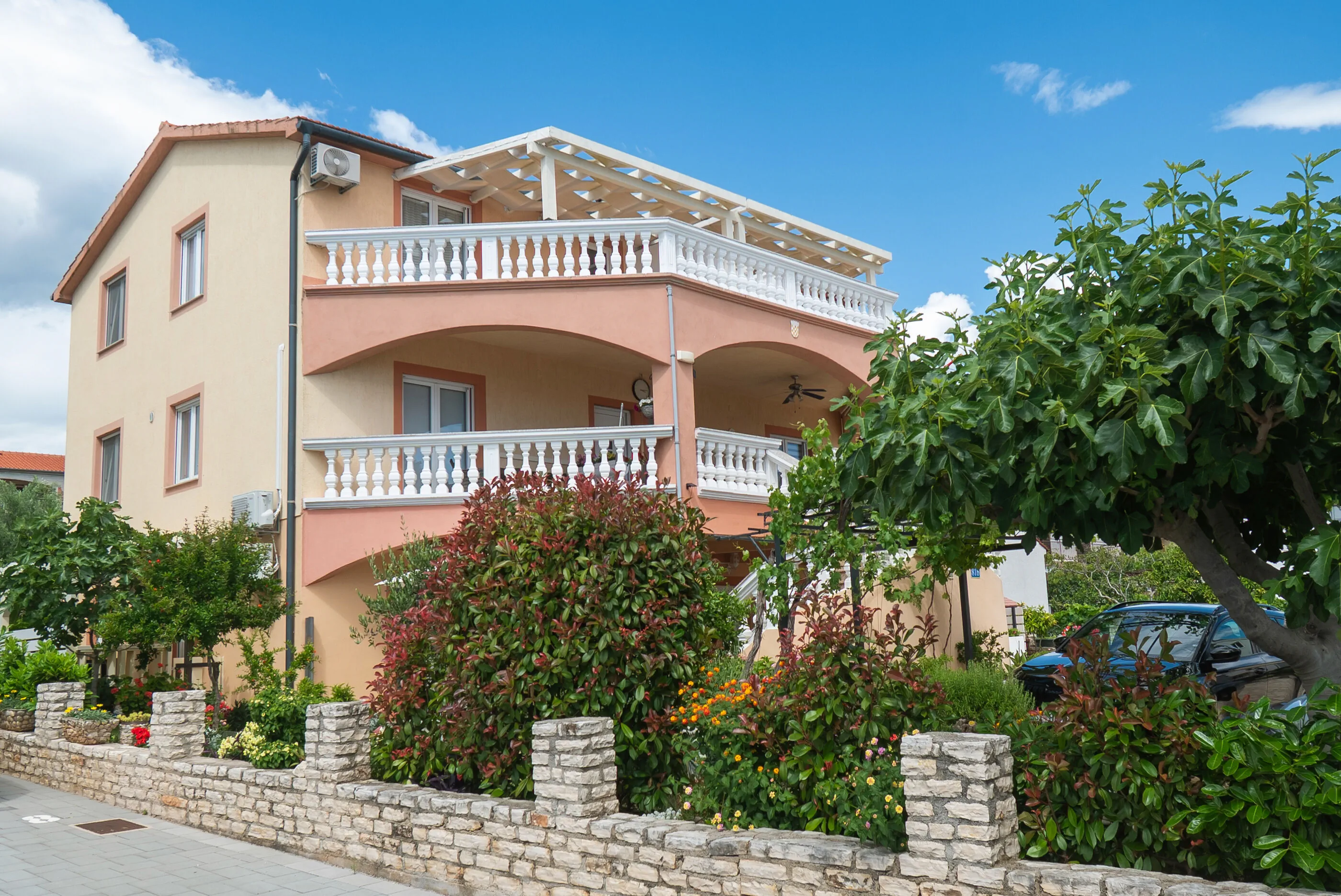 Apartments Jak Vodice – Vodice, Croația