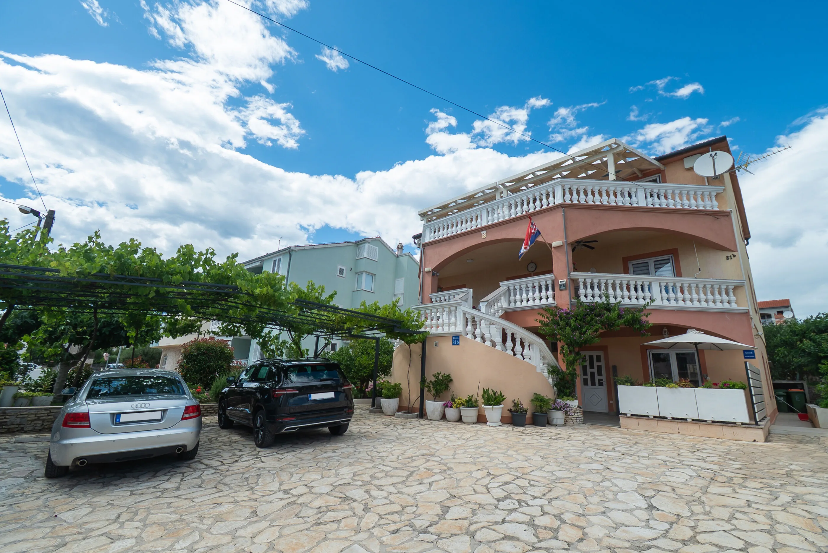 Apartments Jak Vodice – Vodice, Croația