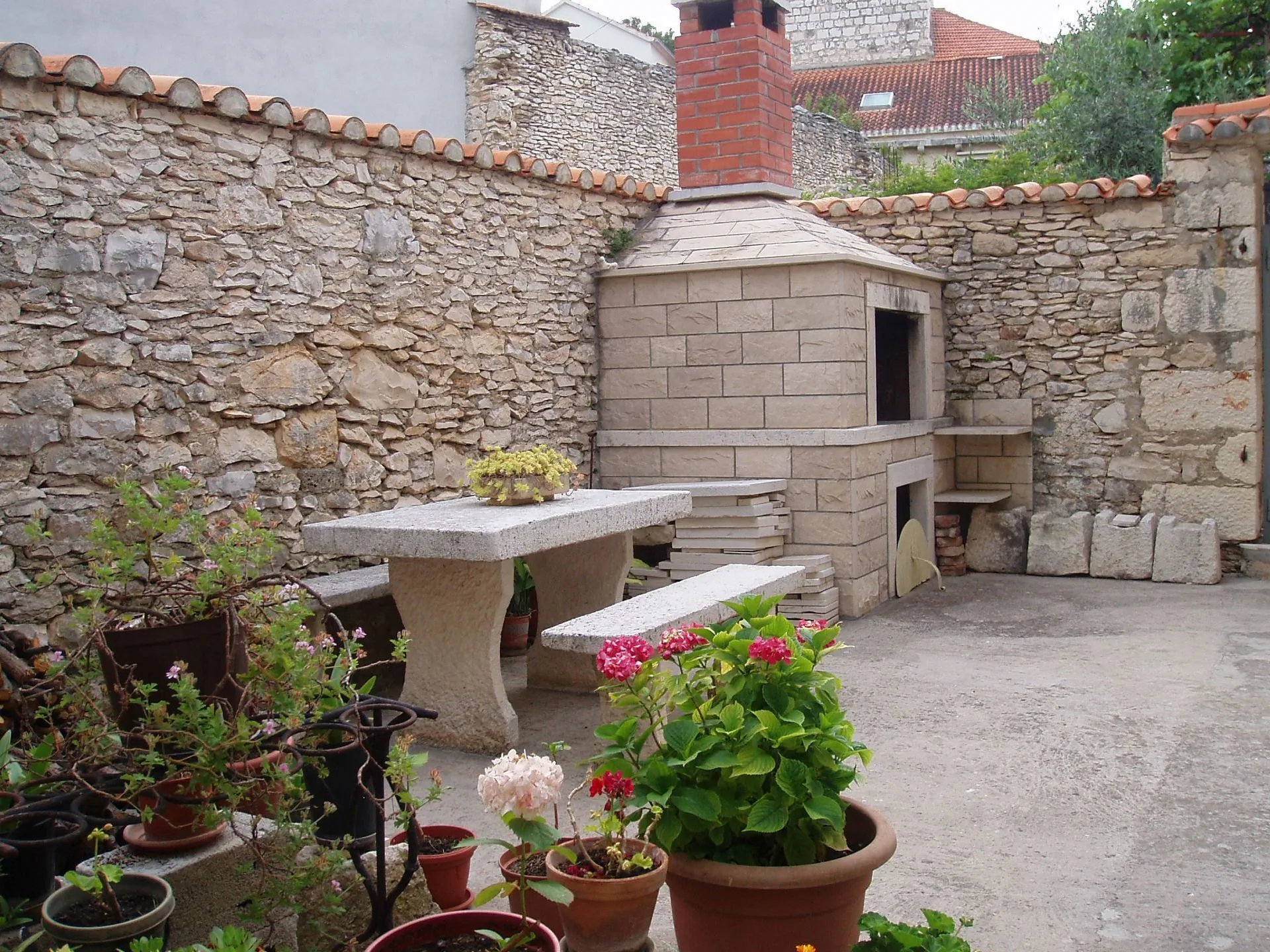 Apartments Piv Sutivan – Sutivan, Croația