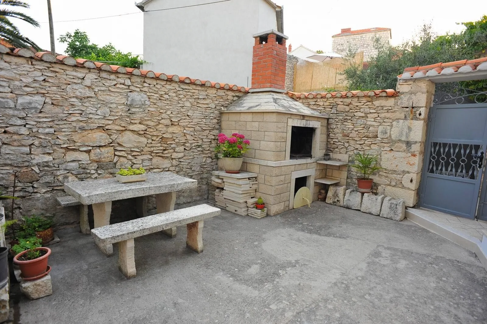 Apartments Piv Sutivan – Sutivan, Croația