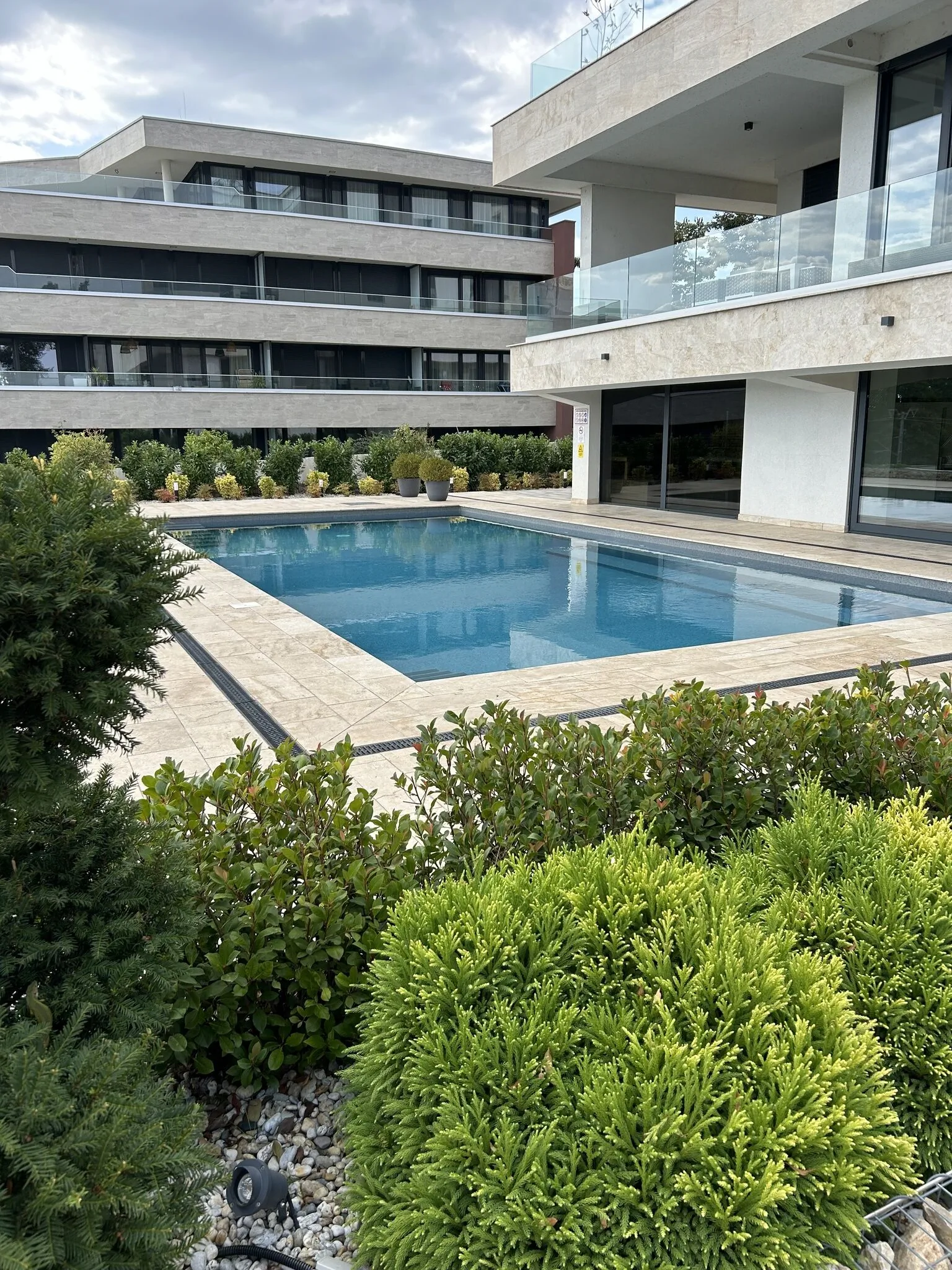 SunRoz Apartman Alsóörs – Alsóörs, Ungaria